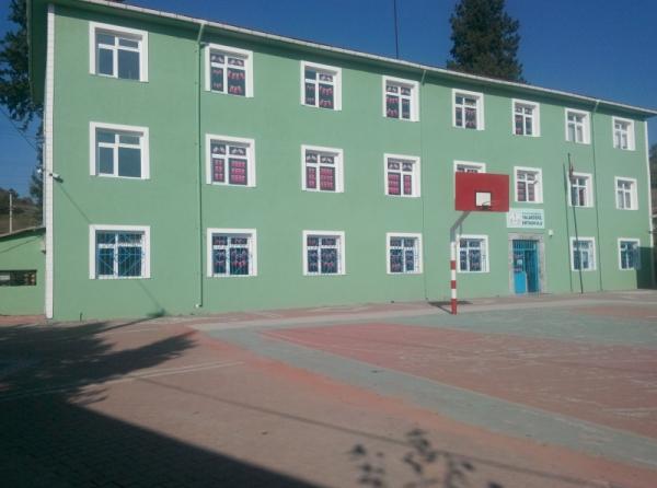 Yalakdere Ortaokulu Fotoğrafı
